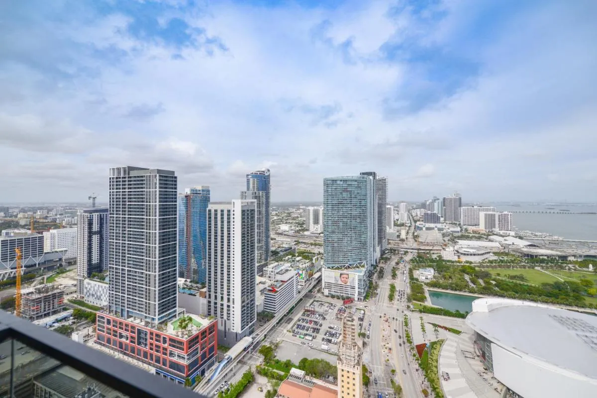 Image 4 of Panoramic Views of City and Bay from this Studio