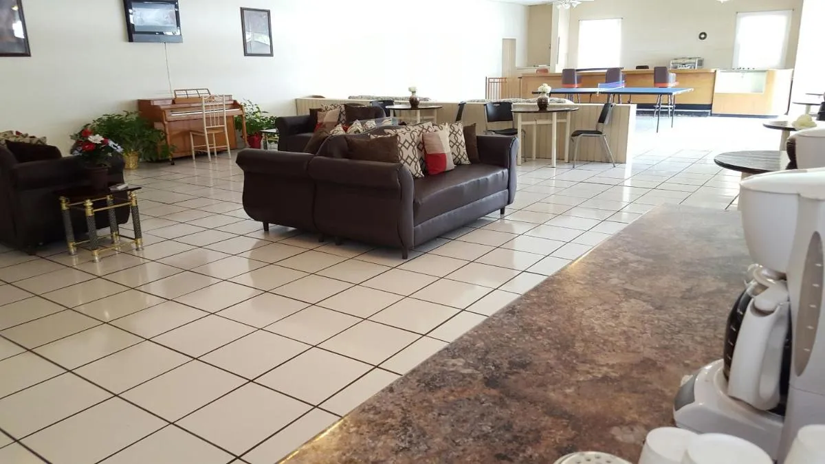 Image 3 of Parkway Inn