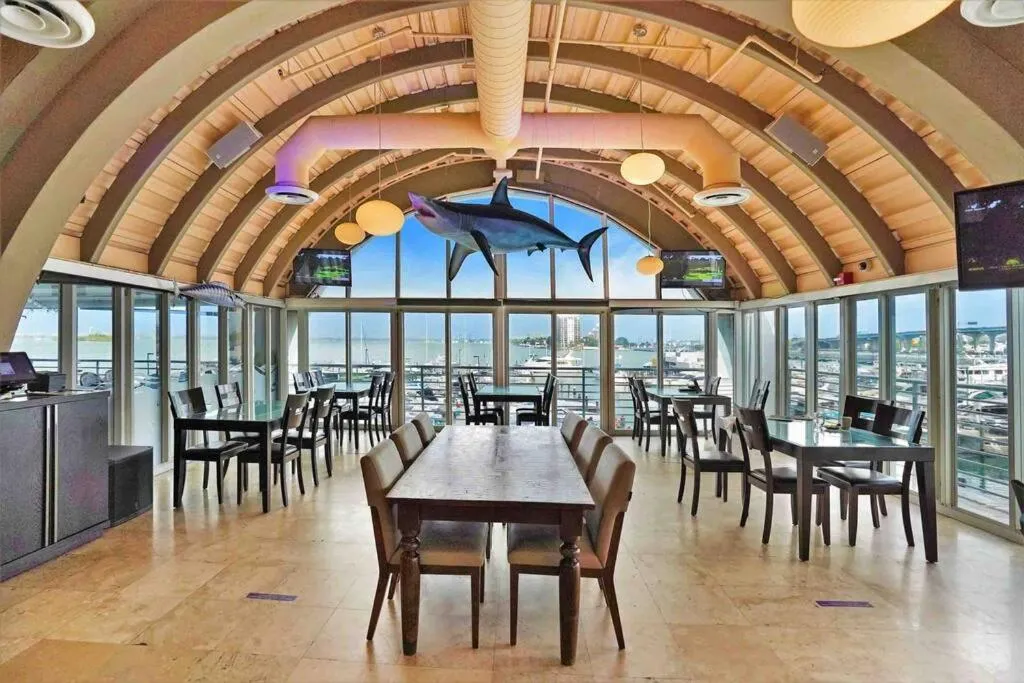 Image 4 of Pisces Dream – Direct water views!
