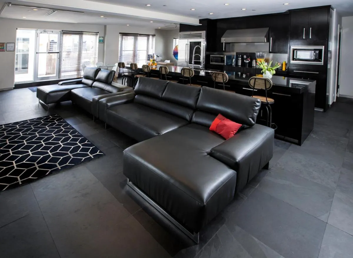 Image 4 of Posh South Beach