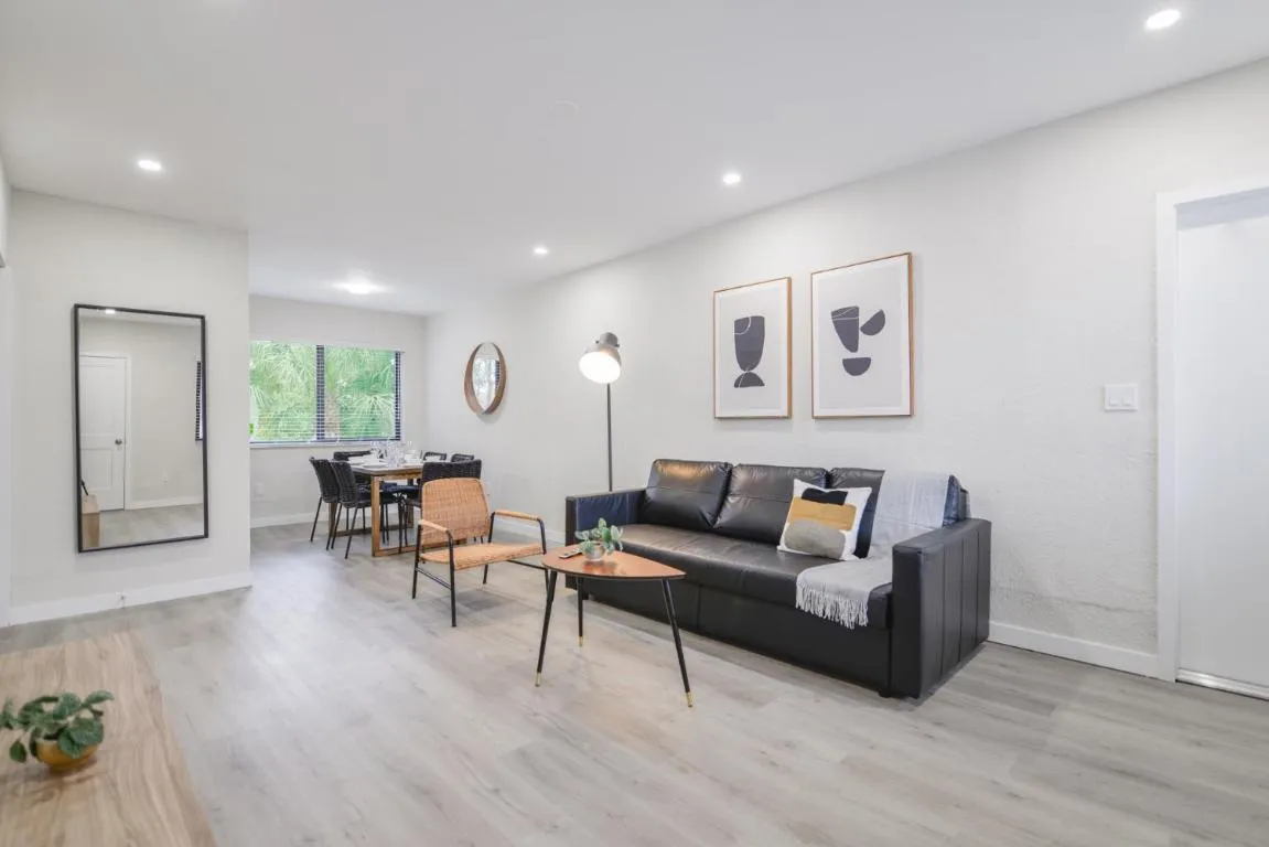 Image of Prime Location Apartment at Calle Ocho