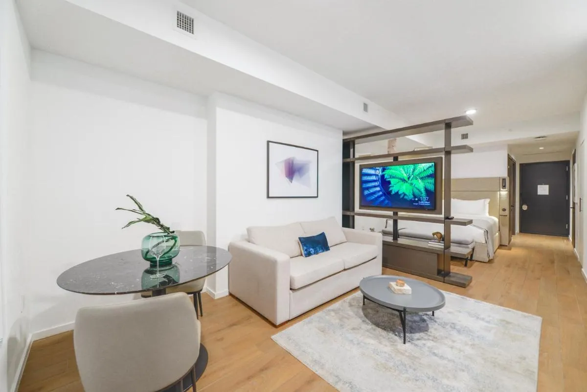 Image 1 of Prime Spot – Stunning Studio with Ocean and Bay Views