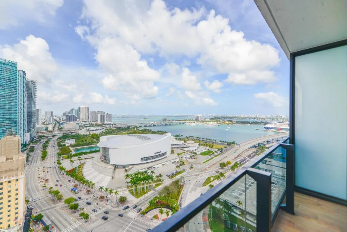 Image of Prime Spot – Stunning Studio with Ocean and Bay Views