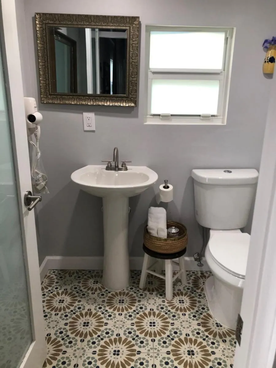 Image 2 of Private and Secluded Studio in Little Havana – 6V