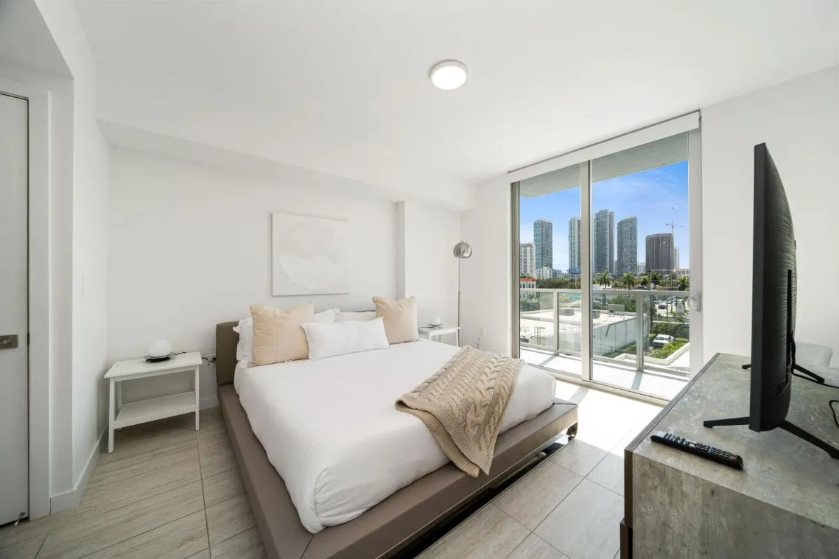 Image 1 of QUADRO RESIDENCES BY IONICA