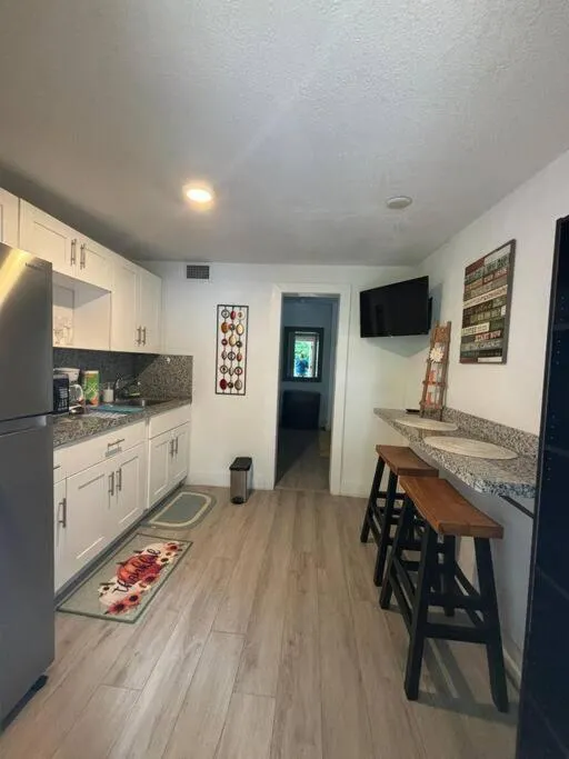 Image 6 of Quiet & Centrally located House – PRIVATE PARKING, LAUNDRY AND STORAGE FOR LUGGAGE