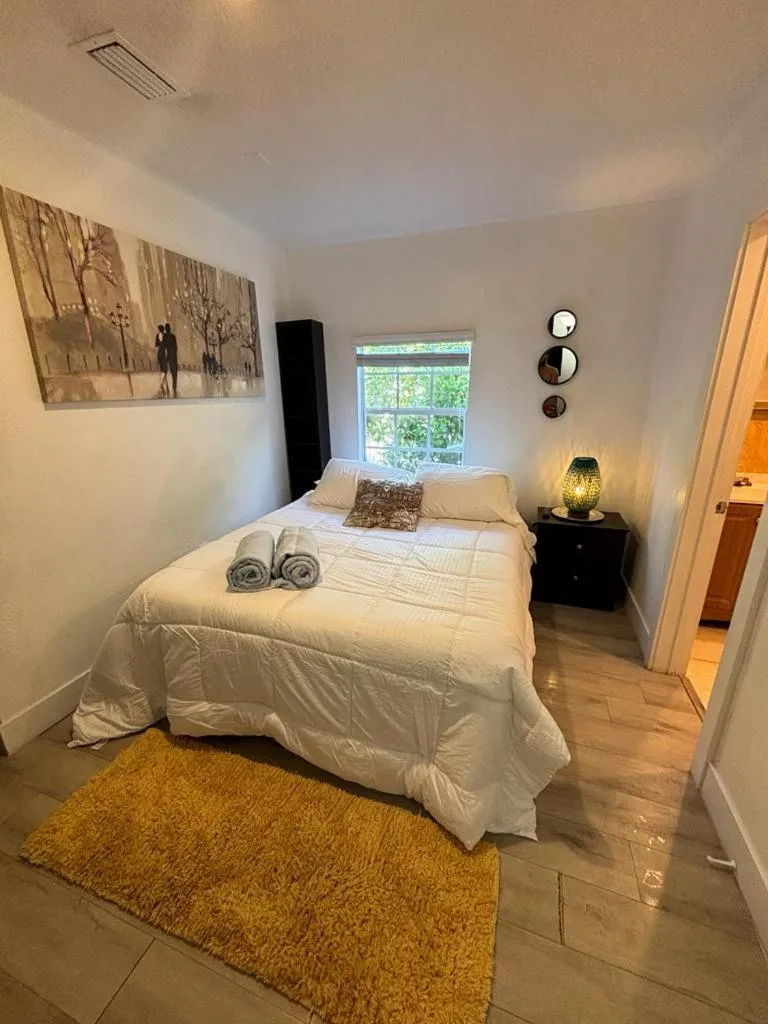Image 4 of Quiet & Centrally located House – PRIVATE PARKING, LAUNDRY AND STORAGE FOR LUGGAGE