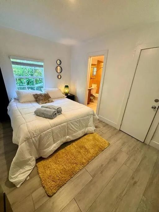 Image 3 of Quiet & Centrally located House – PRIVATE PARKING, LAUNDRY AND STORAGE FOR LUGGAGE