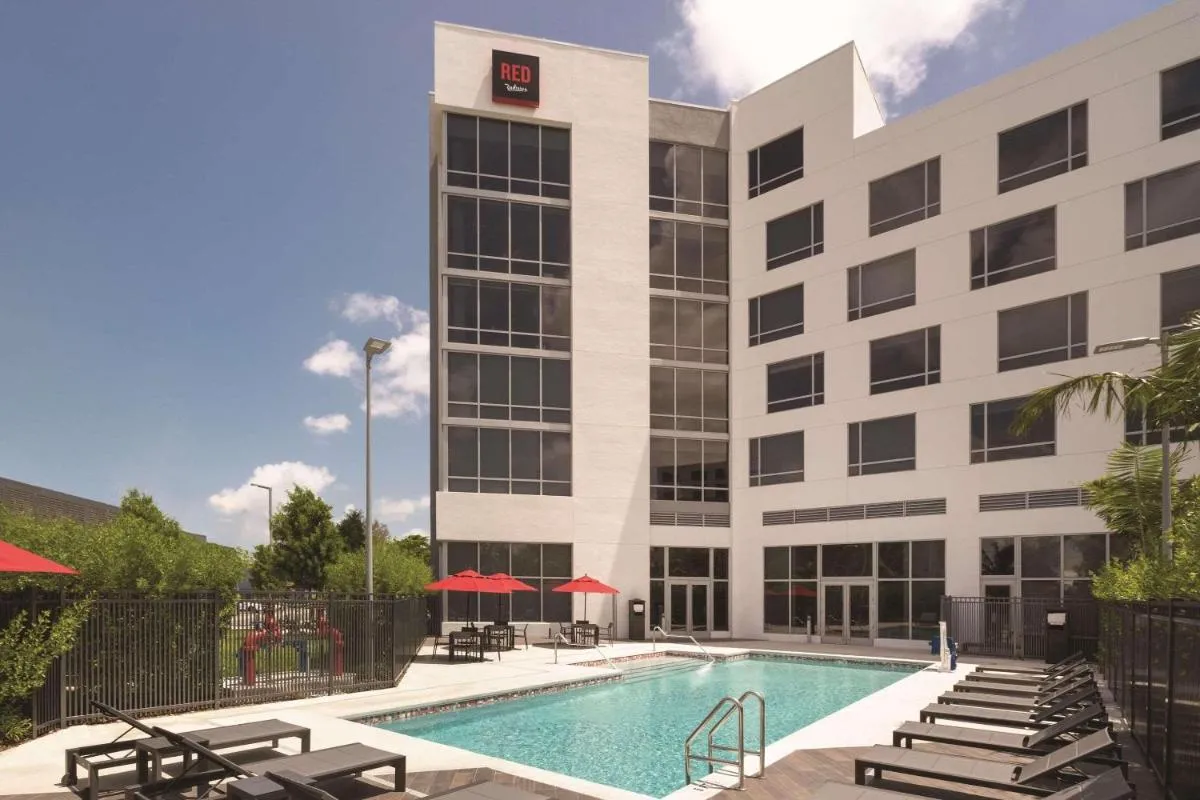 Image 3 of Radisson RED Miami Airport