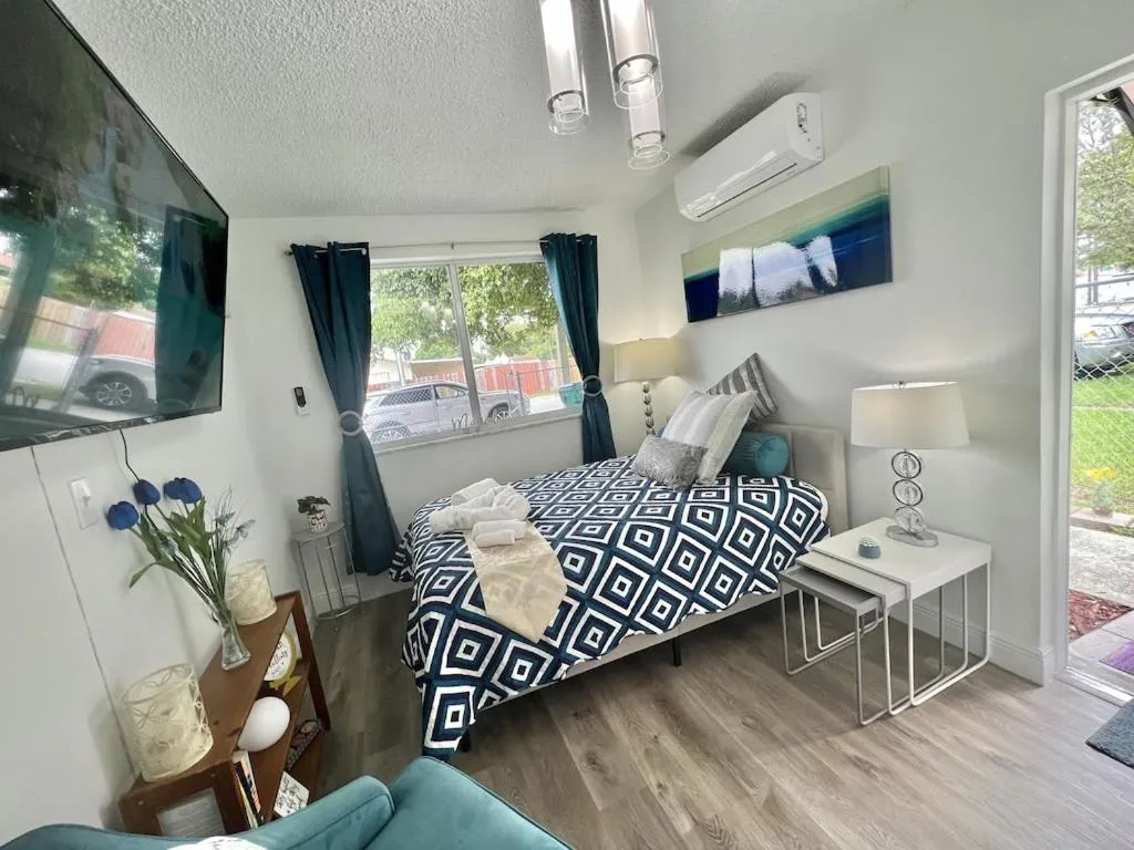 Image of Relax 521- at the side