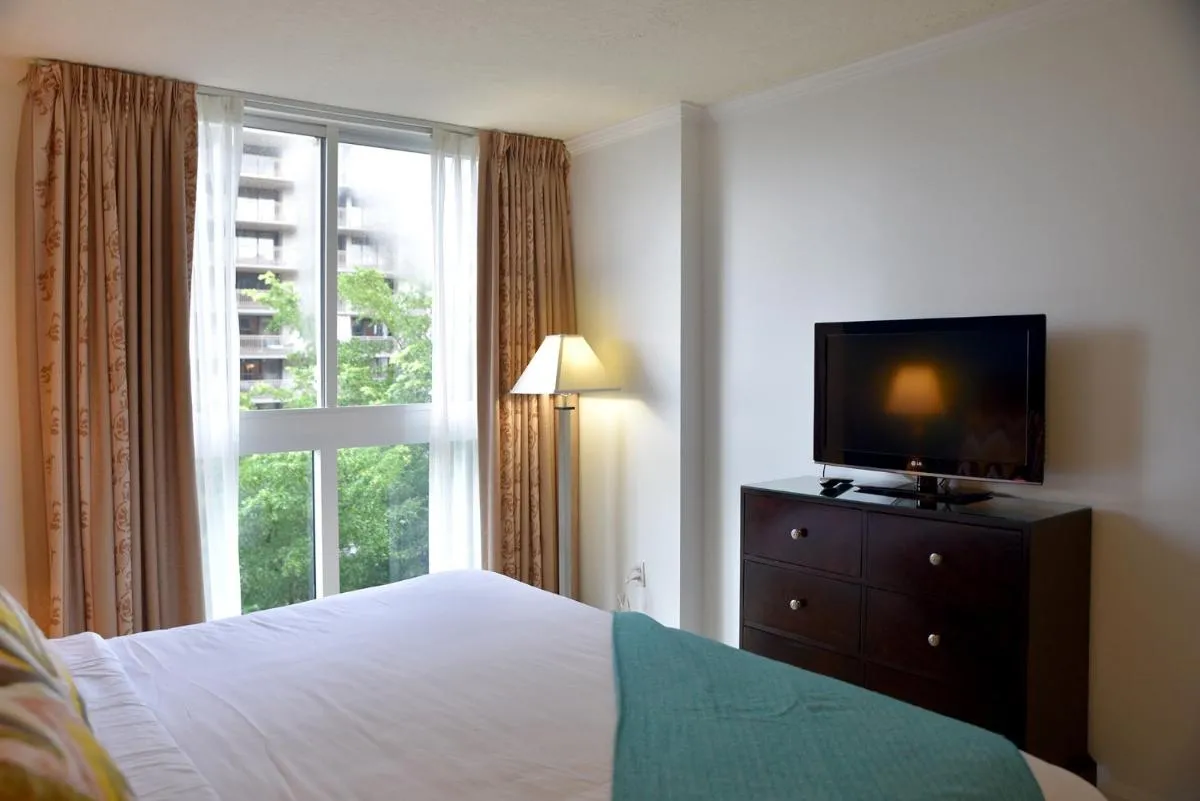 Image 1 of Relaxing Condo Hotel In The Grove, Free Parking