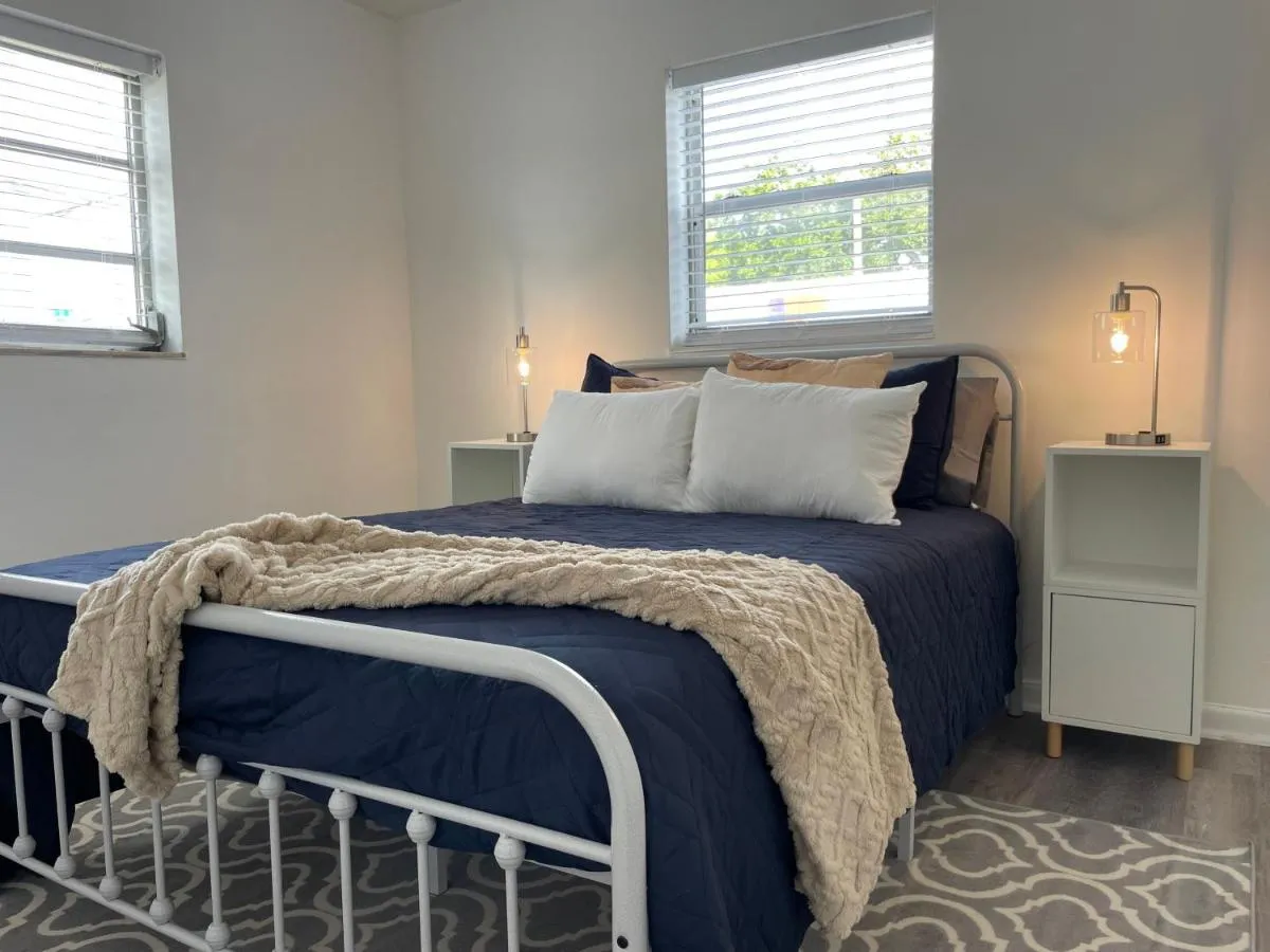 Image 5 of Remodeled Little Havanna Apartments great location