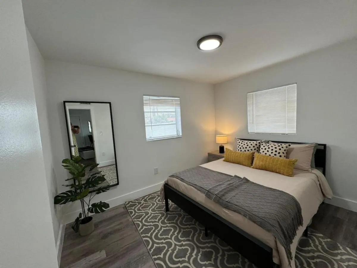 Image 1 of Remodeled Little Havanna Apartments great location