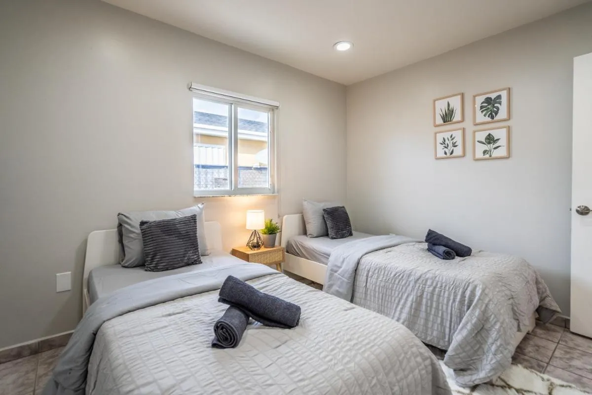 Image 1 of Renovated 2 BD Home w/ Private Parking, Gallery & W/D