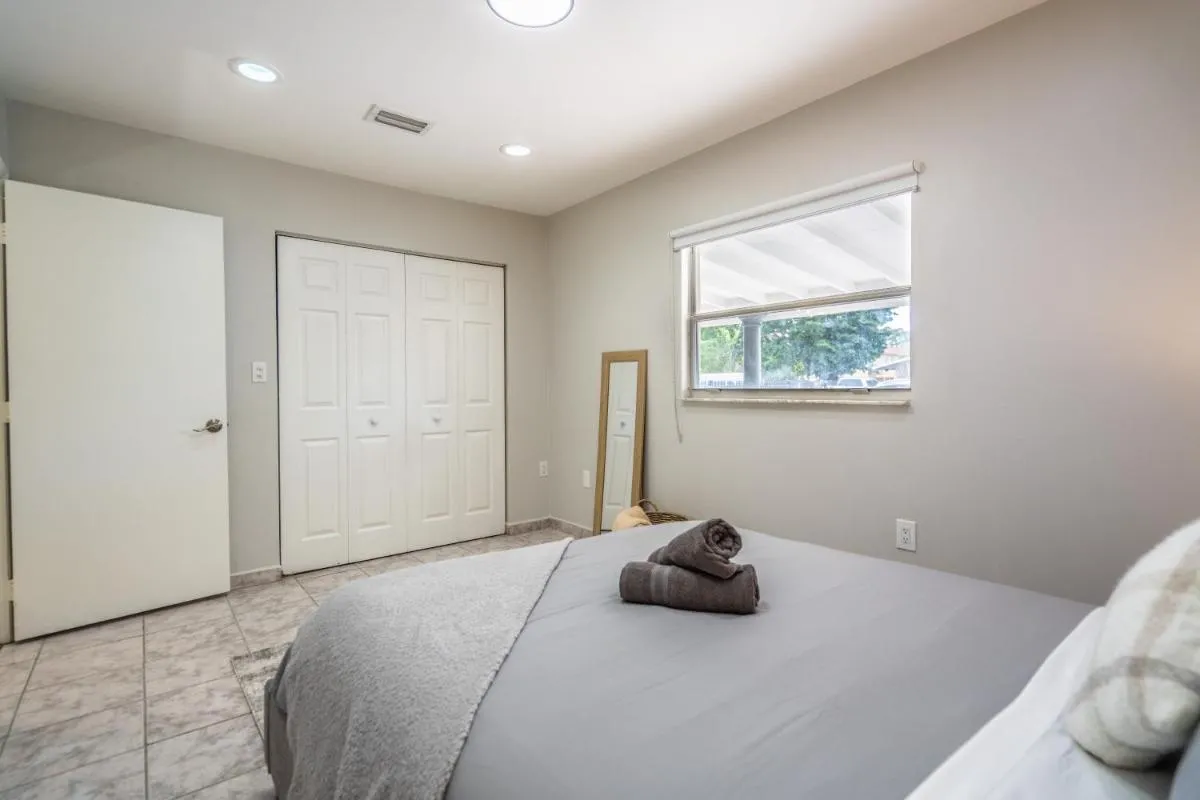 Image 6 of Renovated 2 BD Home w/ Private Parking, Gallery & W/D