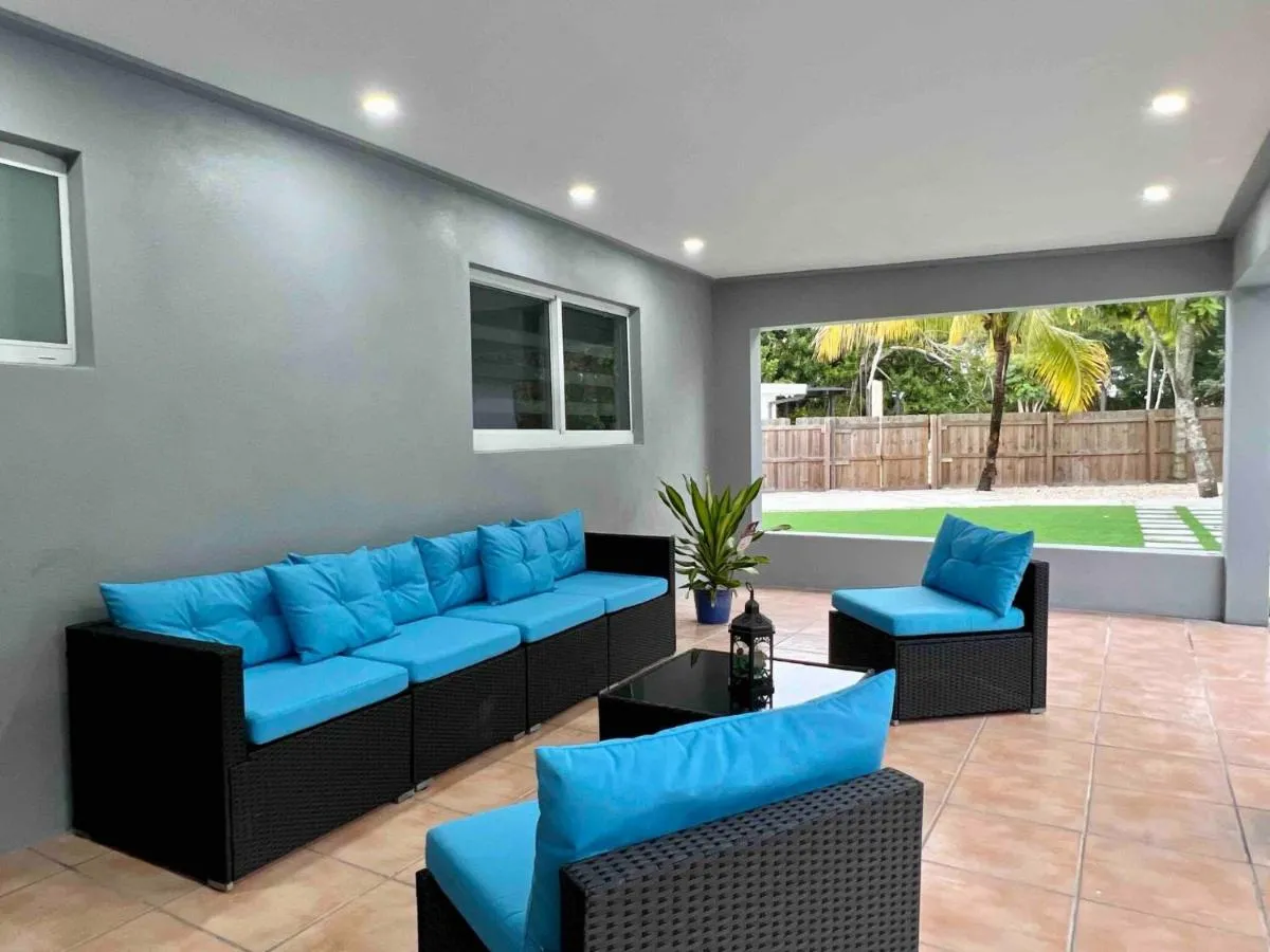 Image 6 of Renovated Grand Villa Paradise Amazing pool, BBQ & Ping Pong