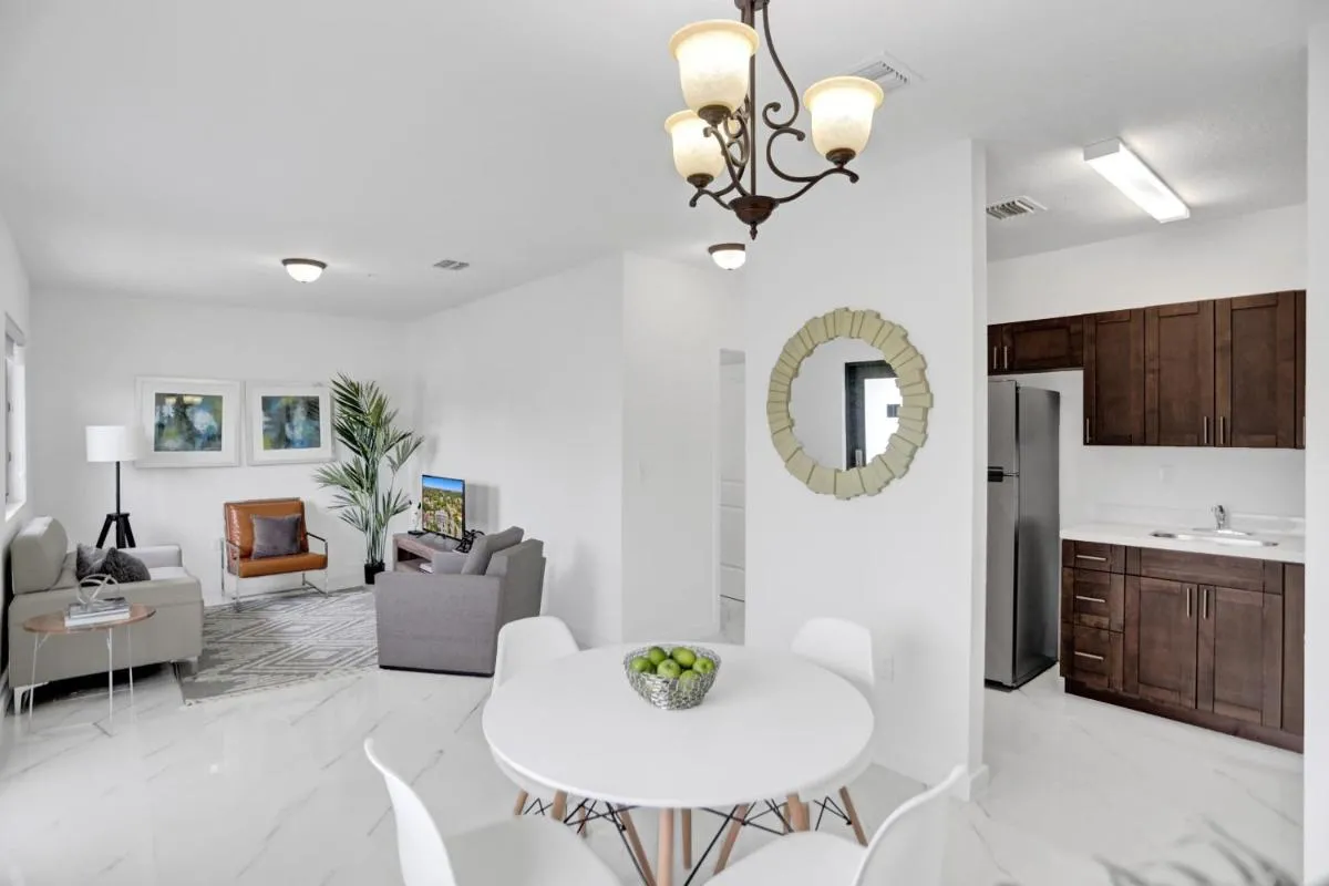 Image 4 of Renzzi Wynwood Apartments