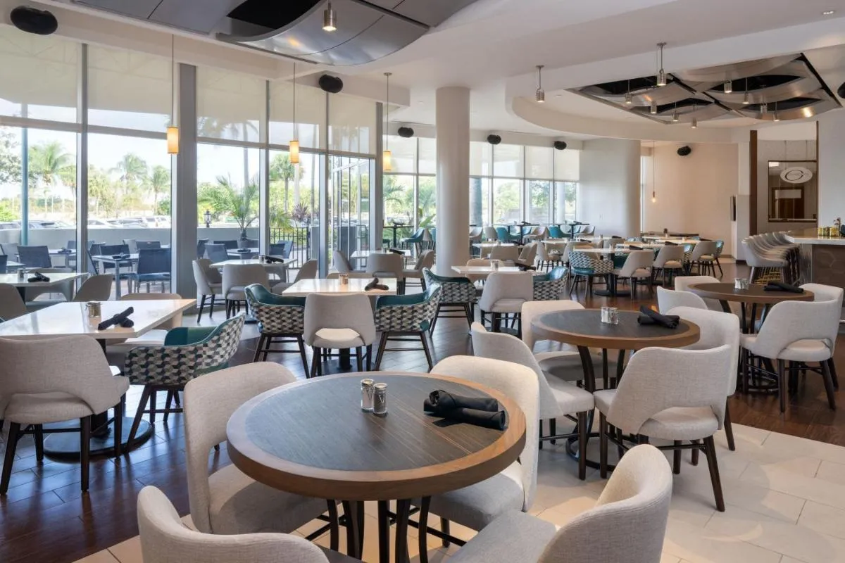Image 4 of Residence Inn by Marriott Miami Airport