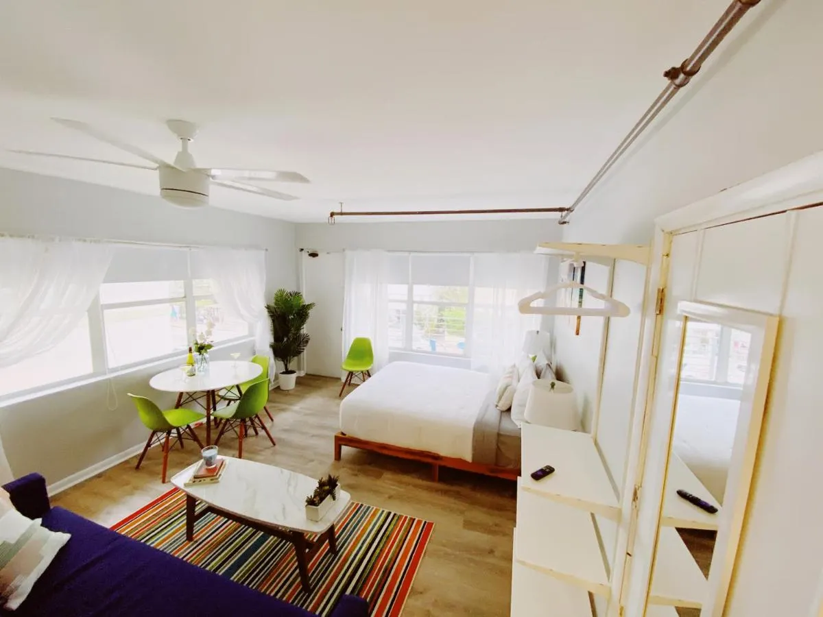 Image 6 of Rock Apartments by Lowkl