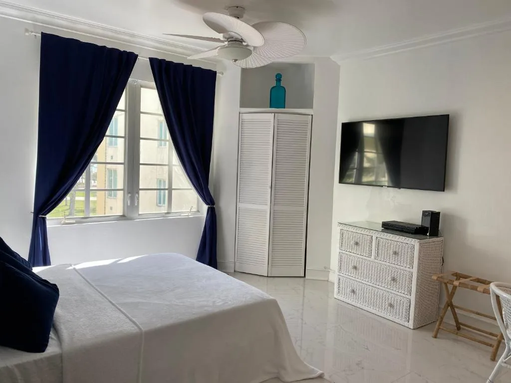 Image of SOBE OCEAN VIEW OCEAN DR charming studio -316