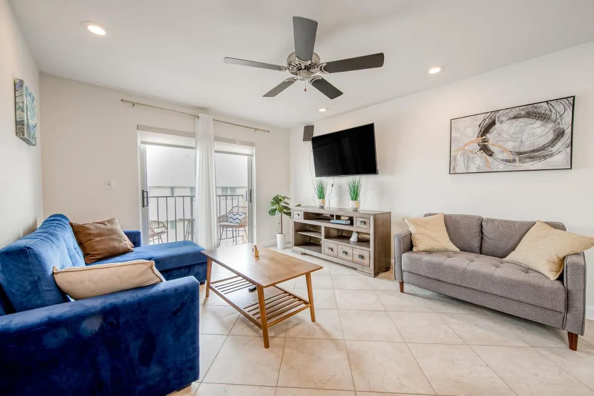 Image 4 of Samira’s South Beach Paradise