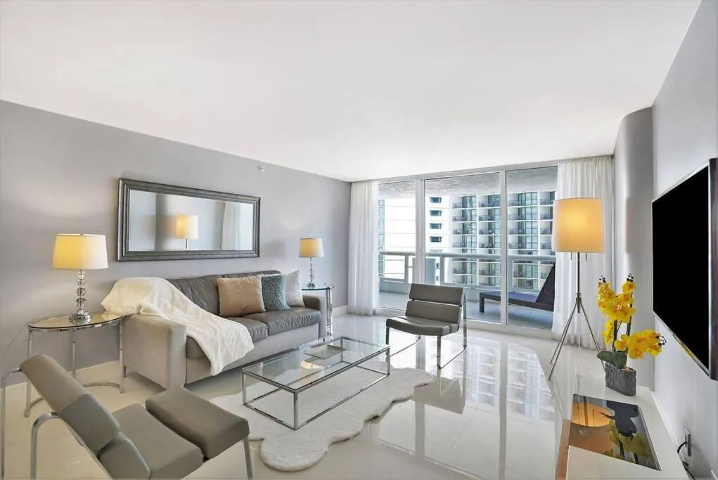 Image of SeaDuced By Miami Skyline And Bay Views!