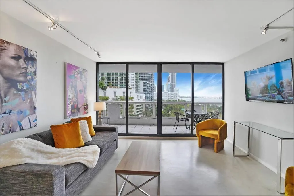 Image of Shore to Please! Park And Water Views!