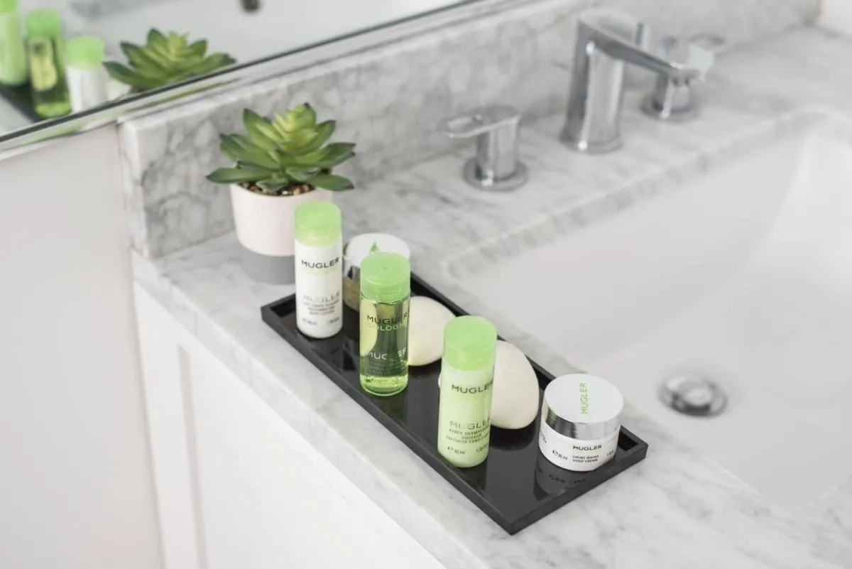 Image 2 of Sobe Lux