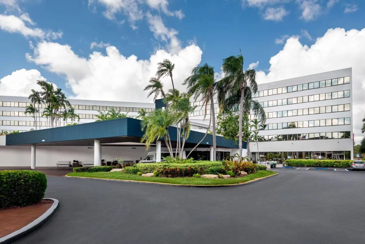 Image 1 of Sonesta Miami Airport
