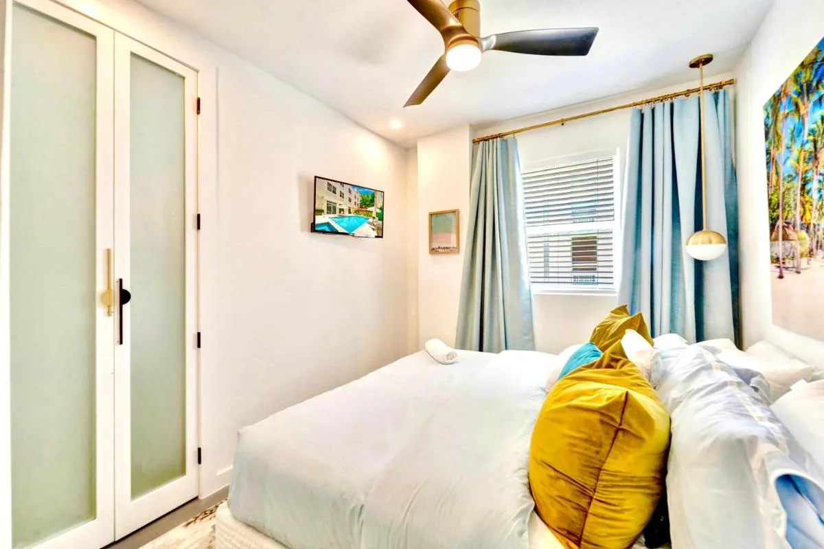 Image 1 of South Beach Haven- 1 Bedroom 2 Beds 1 Bathroom Apartment