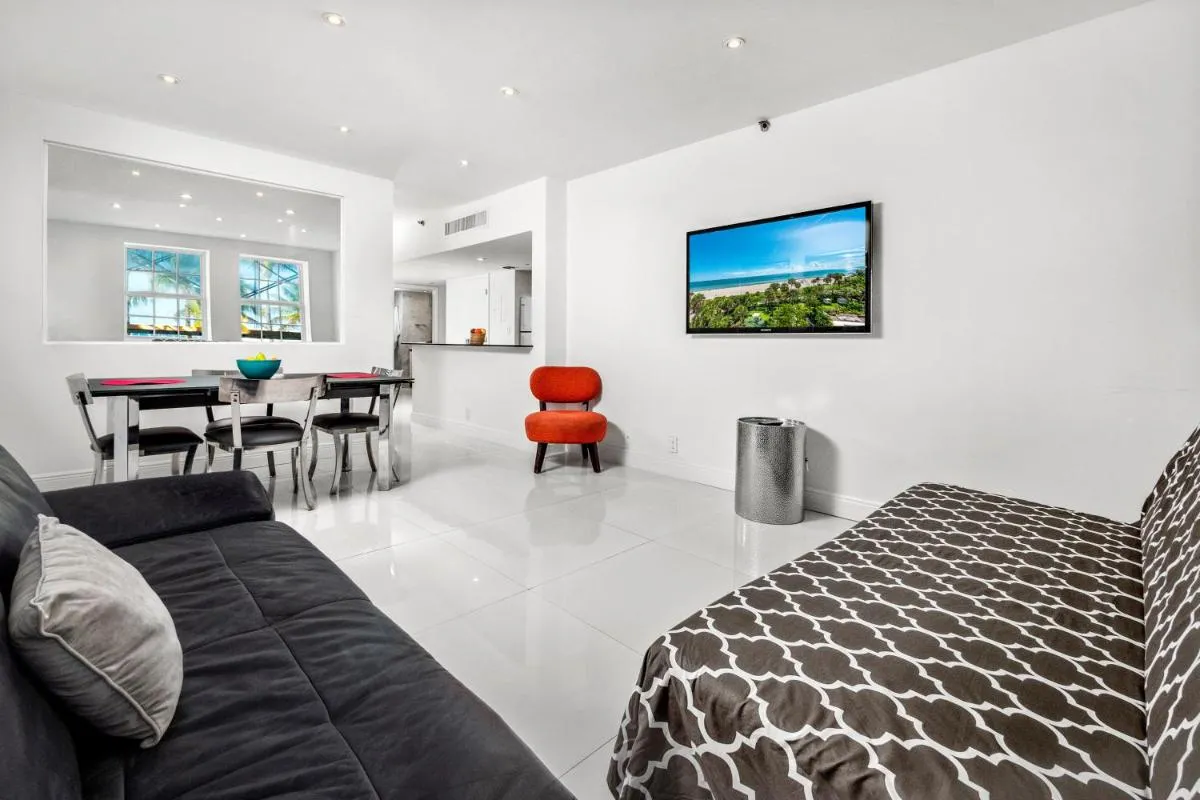 Image 3 of South Beach Suites in Ocean Drive
