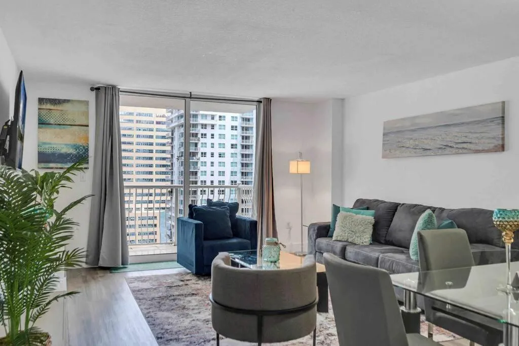 Image 3 of Spacious 1Bedroom Unit Brickell-Free Parking