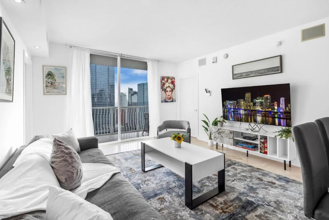 Image of Spacious 2 Bed Unit in Brickell with Free Parking