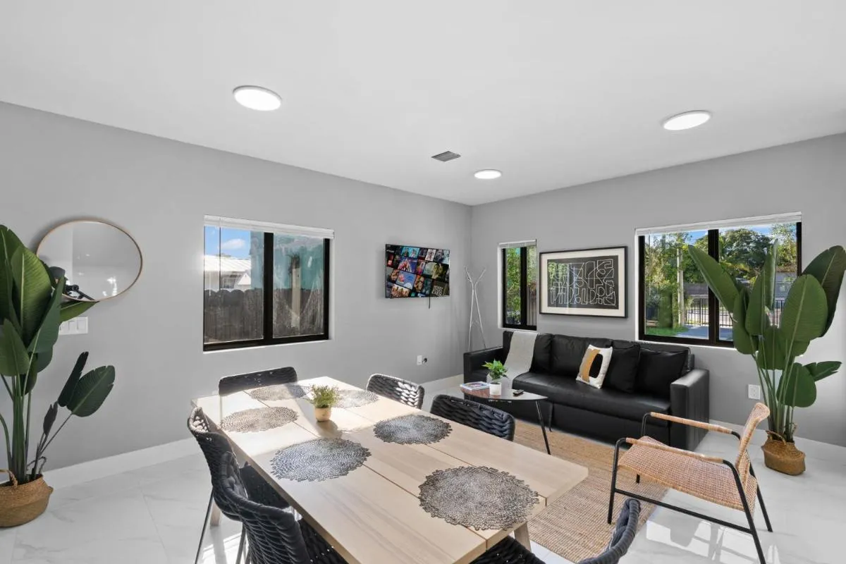 Image 4 of Spacious 4-BR House for Your Comfort