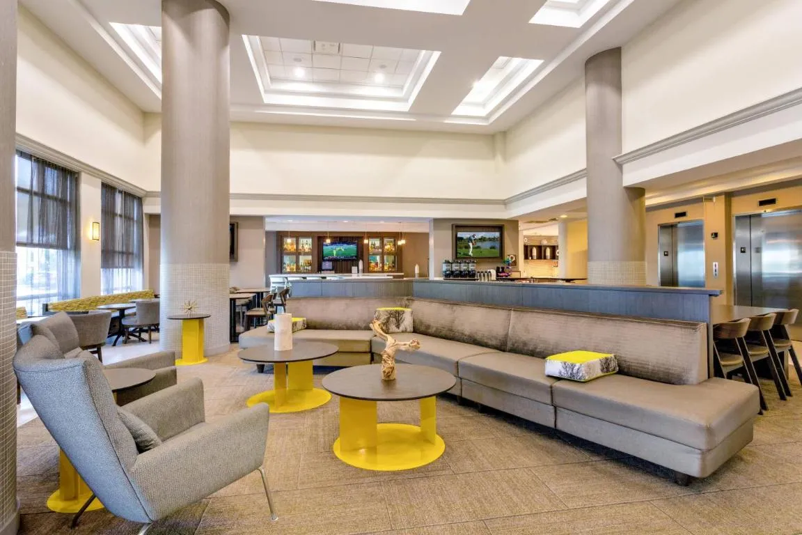 Image of SpringHill Suites by Marriott Miami Airport South Blue Lagoon Area
