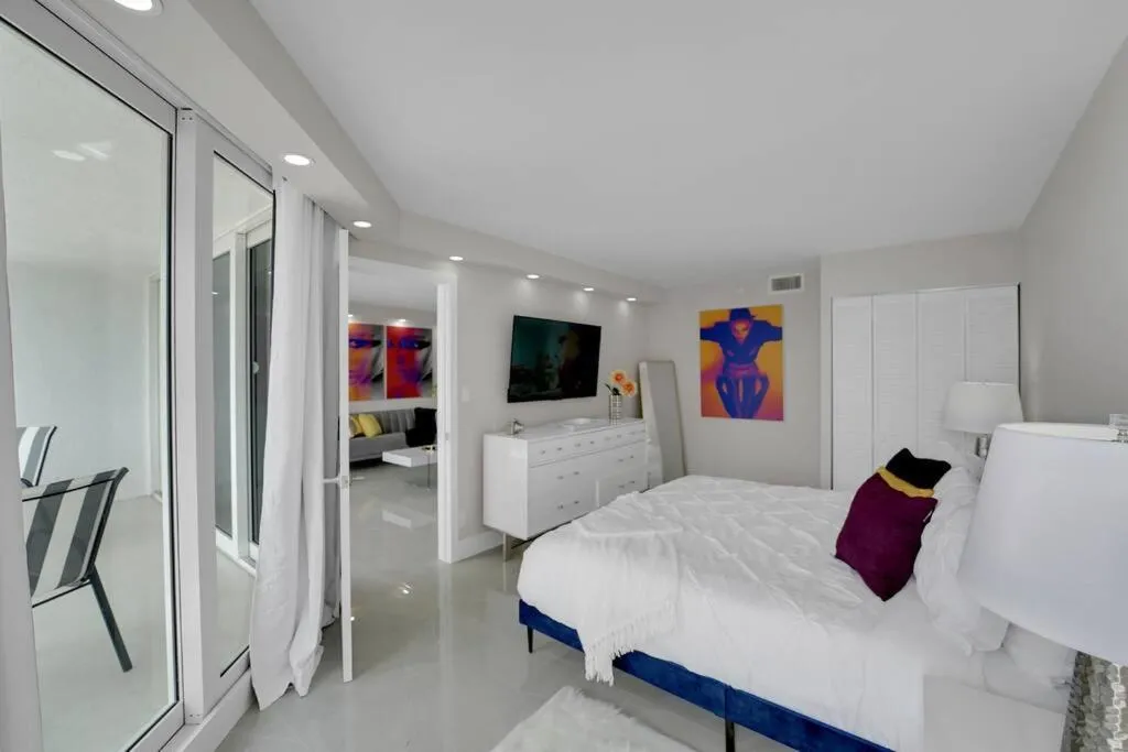 Image 1 of Star Dust! Heart of Miami Dream Stay! 4 BR