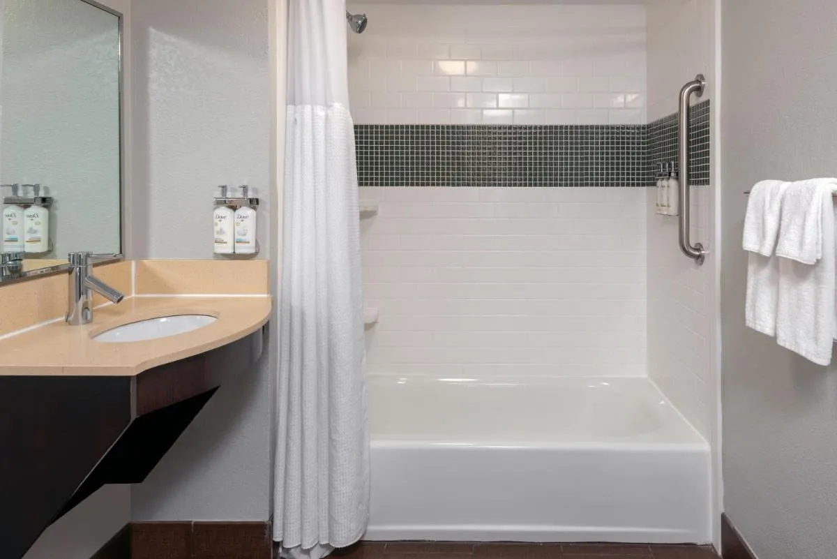 Image 2 of Staybridge Suites Miami Doral Area, an IHG Hotel