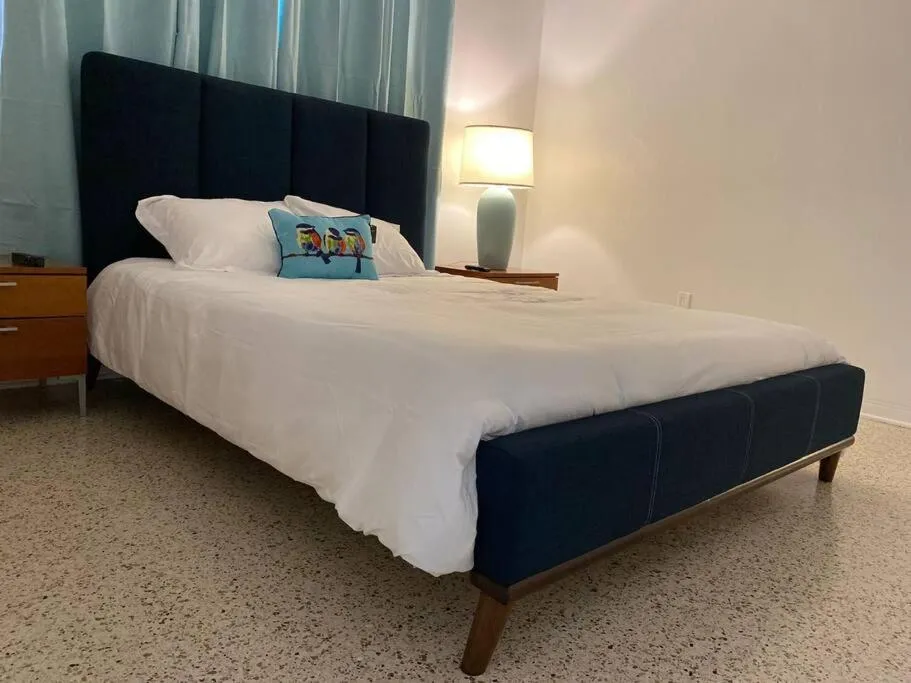 Image 6 of Stayover In Miami Home 2BR – 1BTH – free parking