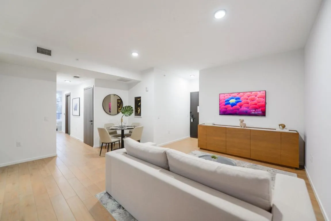 Image of Studio with Bay Views Near to Bayfront Park