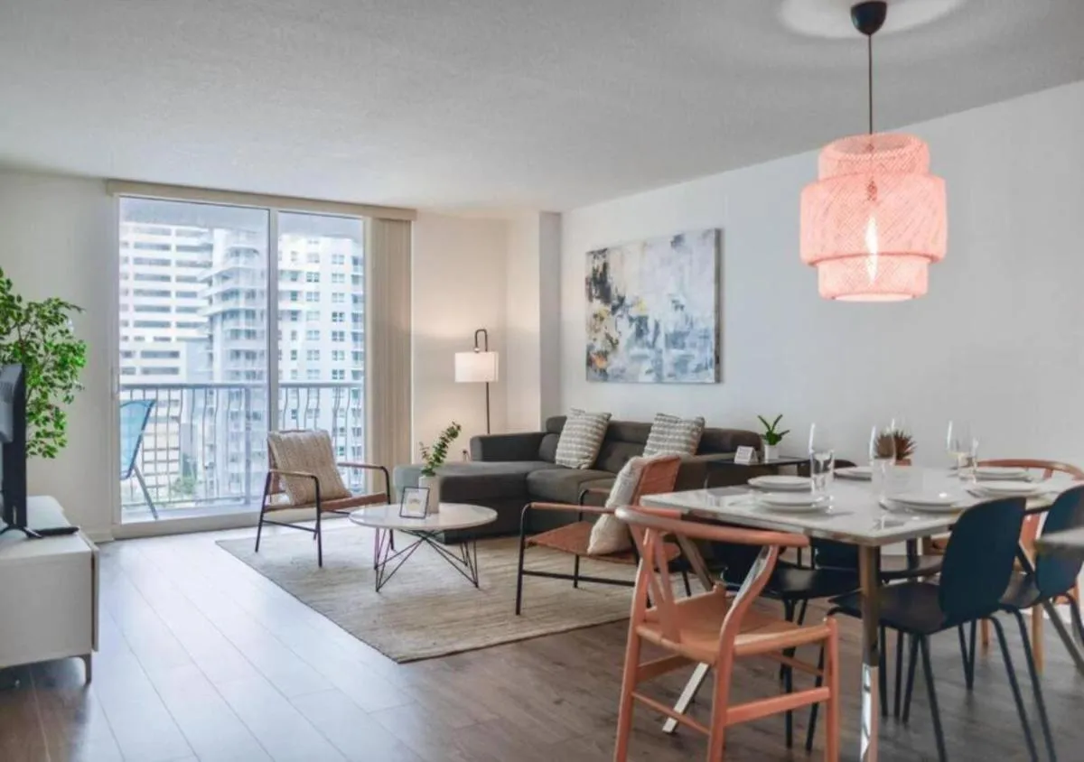 Image 4 of Stunning 1/1 Condo @Brickell Free Parking/Pool