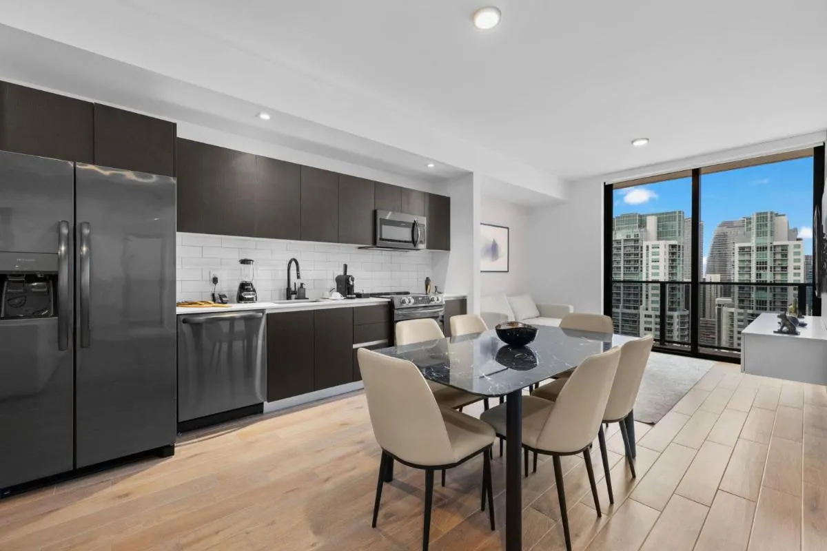 Image 2 of Stunning Bayside Condo in Downtown Miami