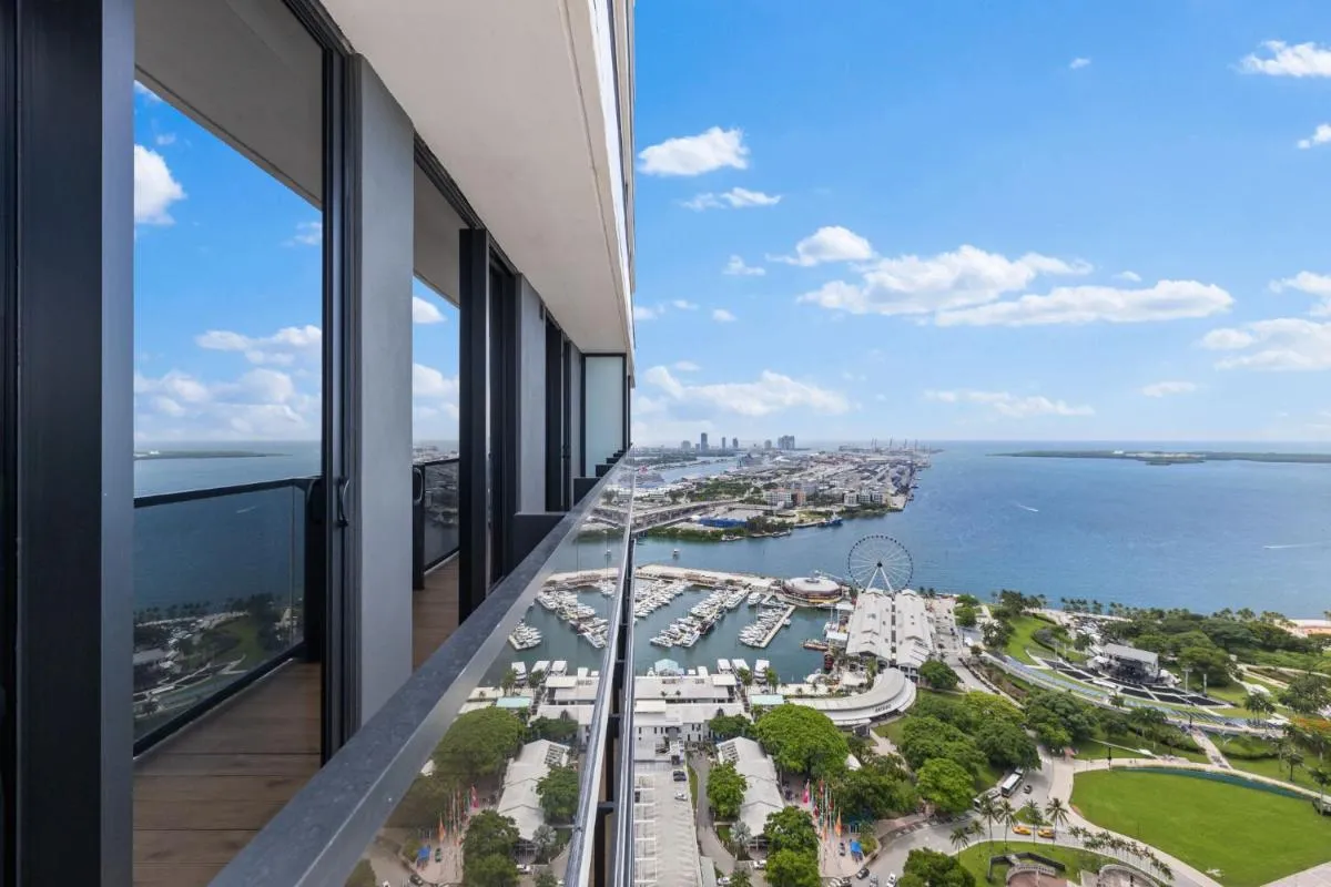 Image 4 of Stunning Bayside Condo in Downtown Miami
