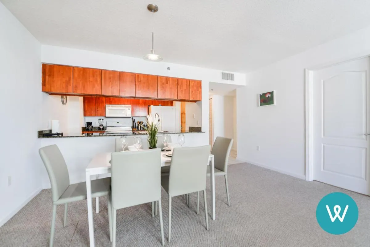 Image 4 of Stunning Condo at Brickell With pool & Gym