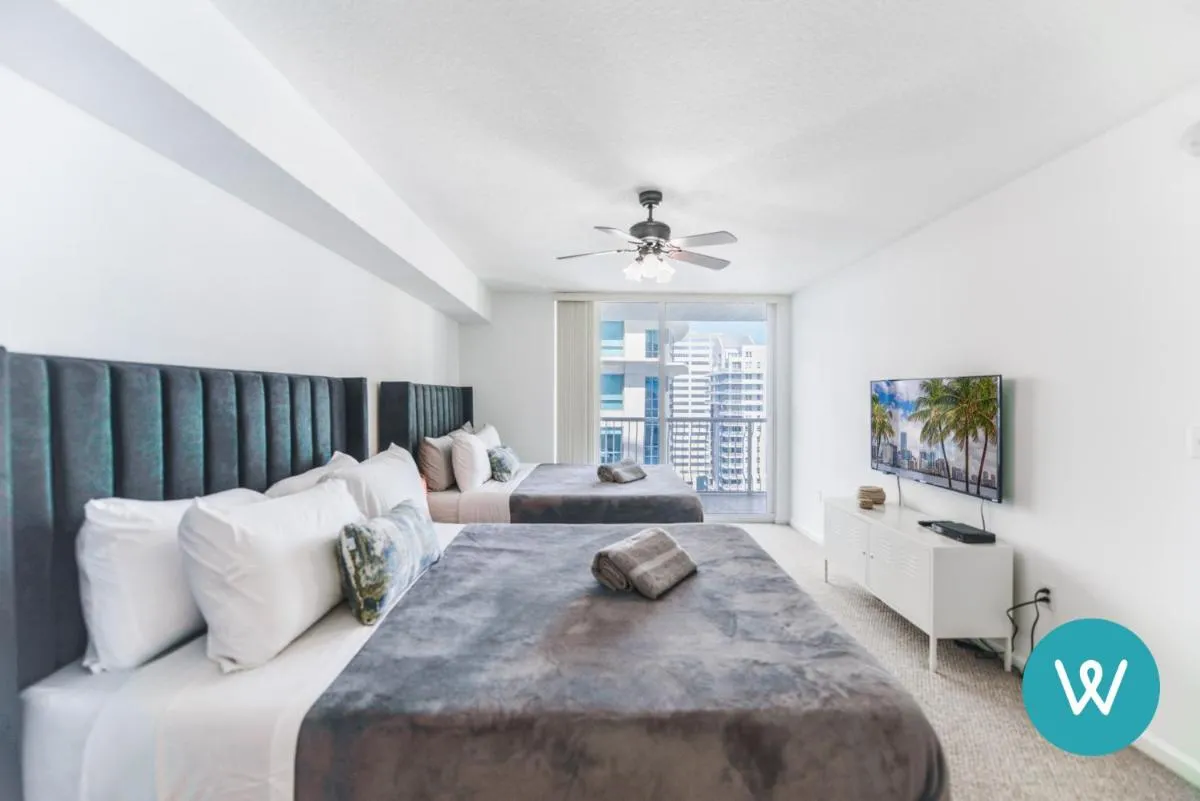 Image 1 of Stunning Condo at Brickell With pool & Gym