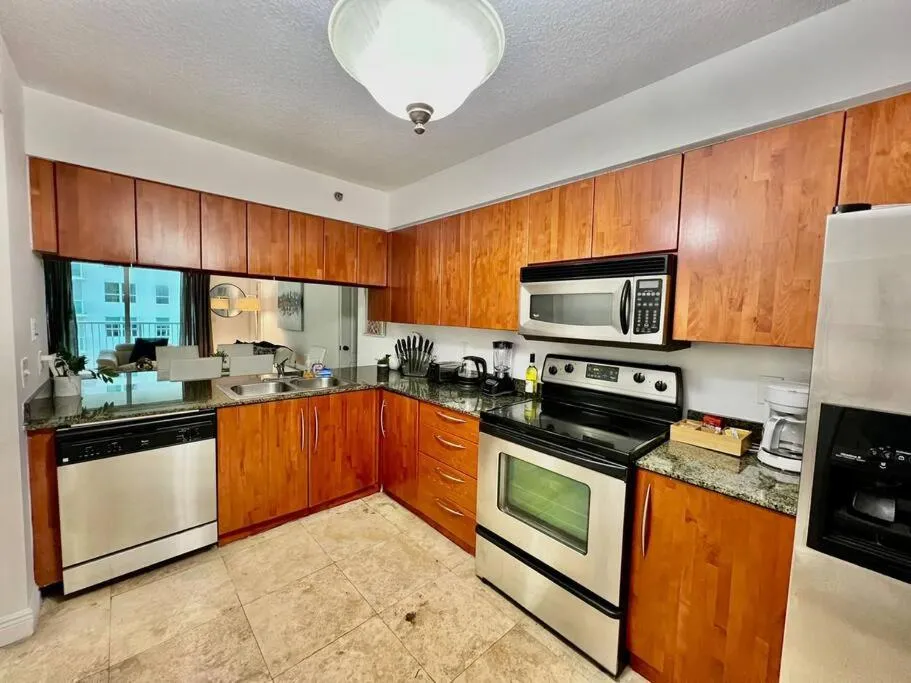 Image 4 of Stunning Urban Retreat in the Heart of Brickell