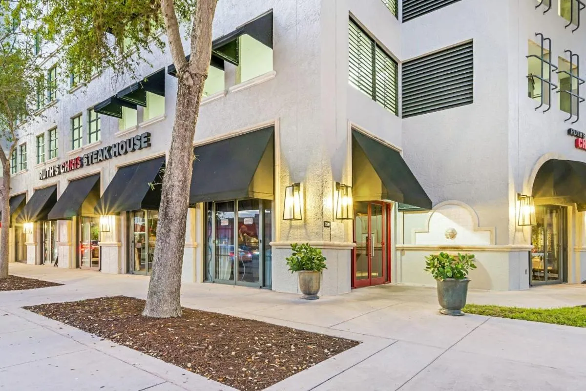 Image 5 of Stylish Modern Apartments at Gables Grand Plaza in Miami