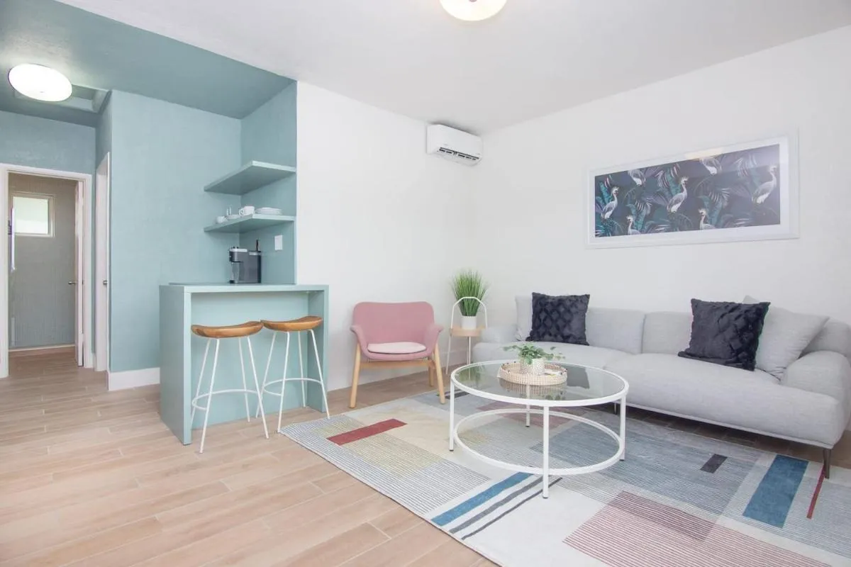 Image 5 of Stylish One Bedroom Apartment In El Portal #4