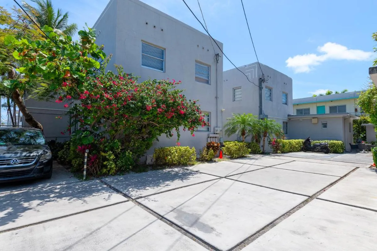 Image 5 of Sunny Days Apartments