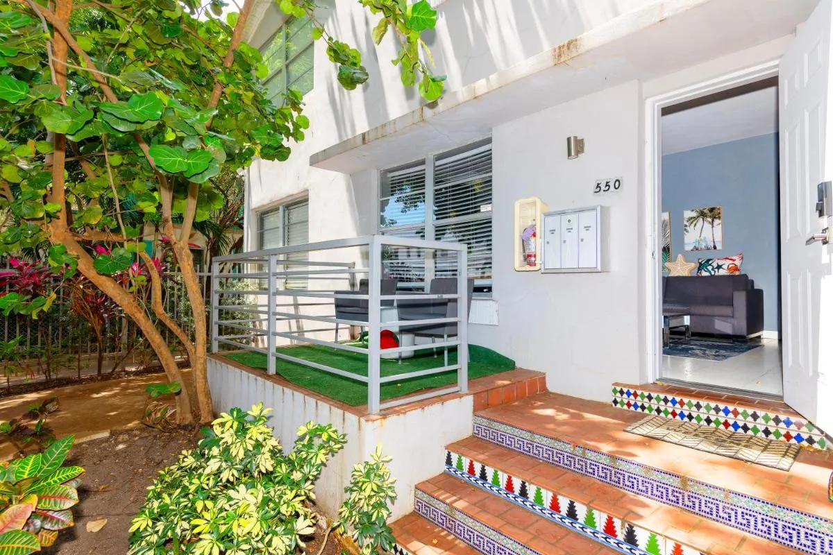 Image 2 of Sunny Days Apartments