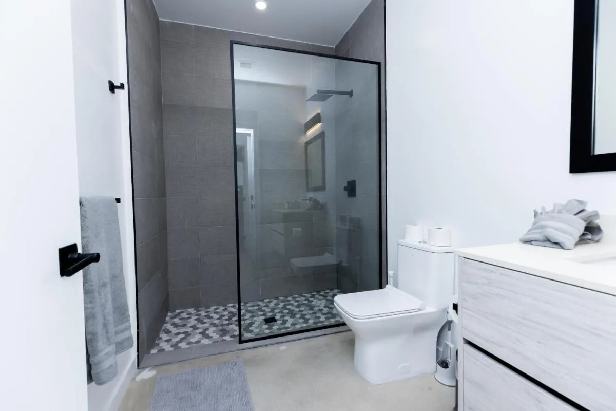 Image 1 of TH01 Luxury townhouse with amazing rooftop & BBQ